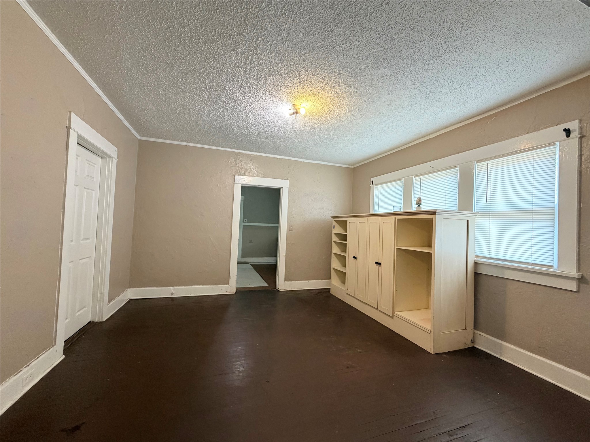 900 W Central Avenue Fort Worth TX 76164