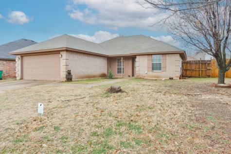 204 Troxell Boulevard Rhome TX 76078