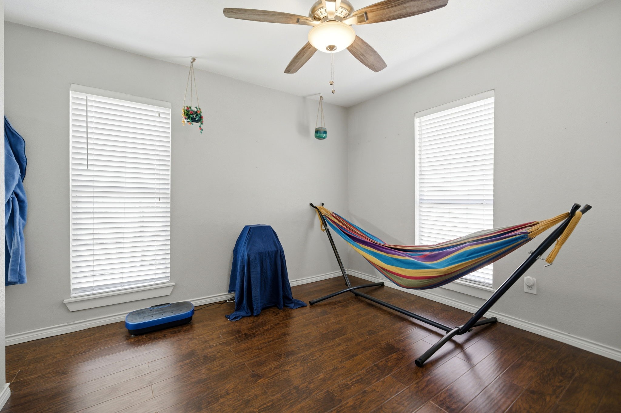 311 Guthrie Street Dallas TX 75224