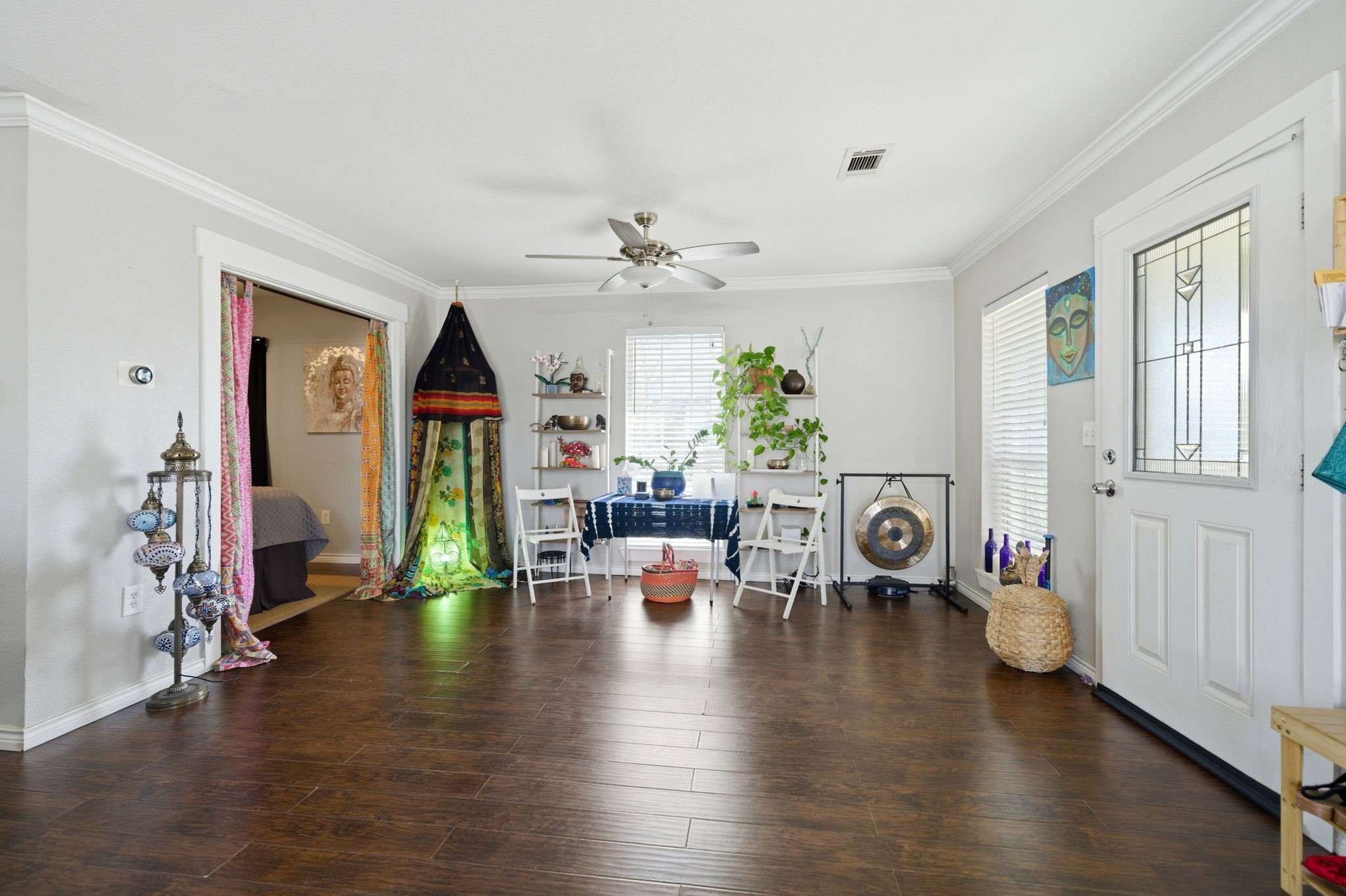 311 Guthrie Street Dallas TX 75224
