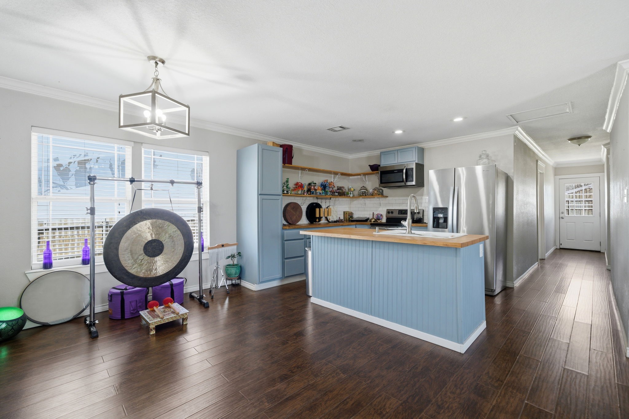 311 Guthrie Street Dallas TX 75224
