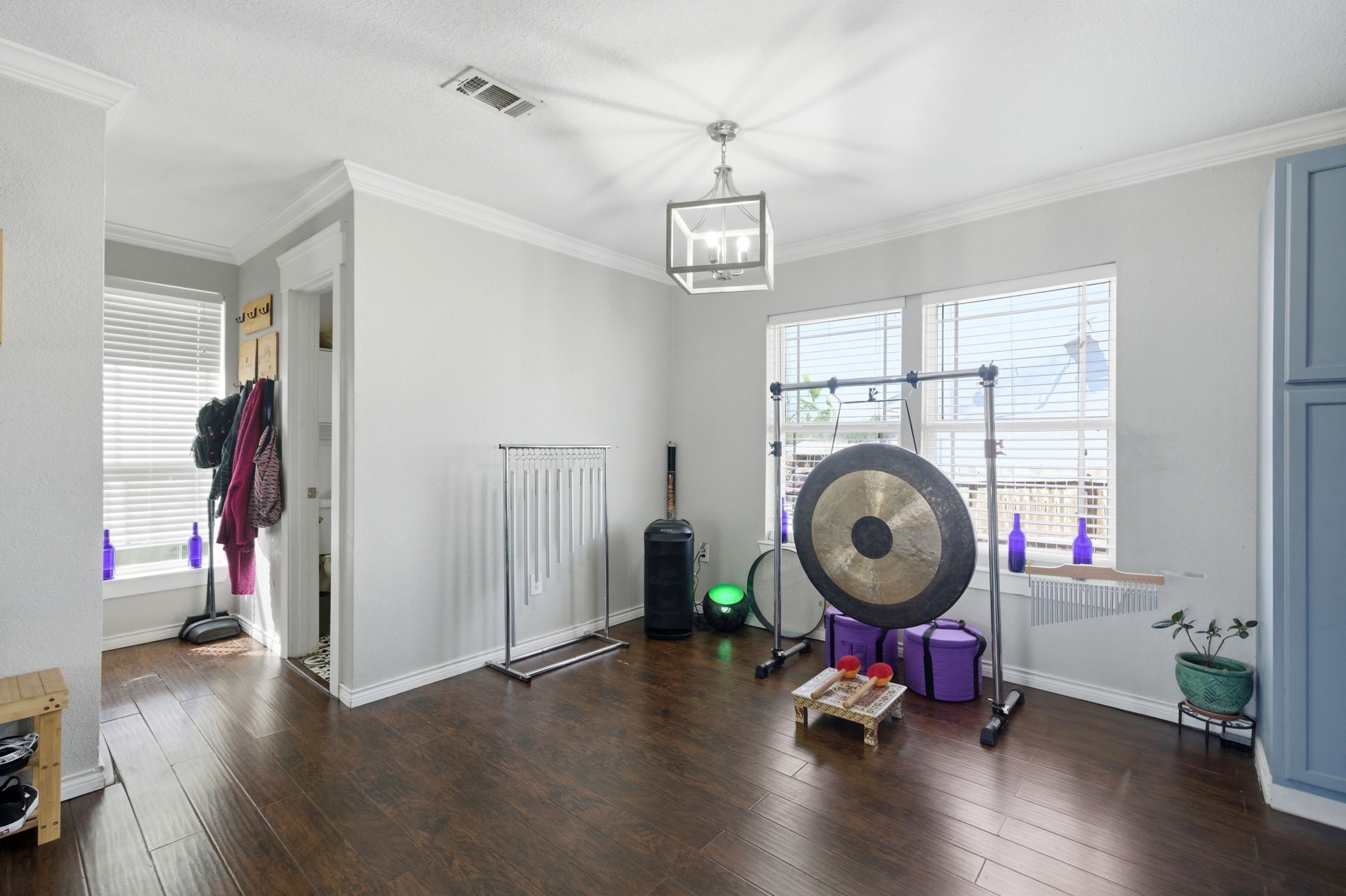 311 Guthrie Street Dallas TX 75224