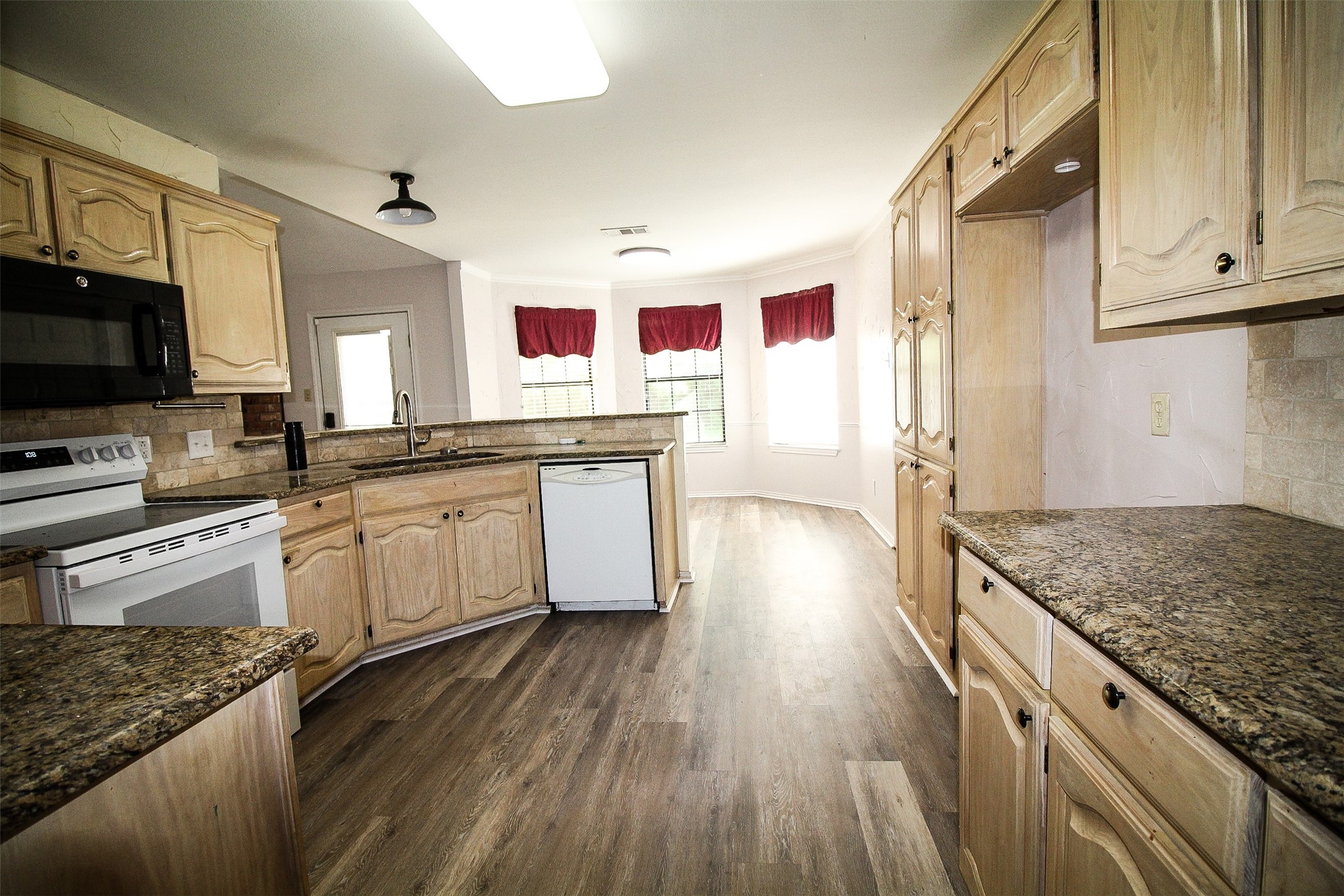 812 Mockingbird Street Bonham TX 75418