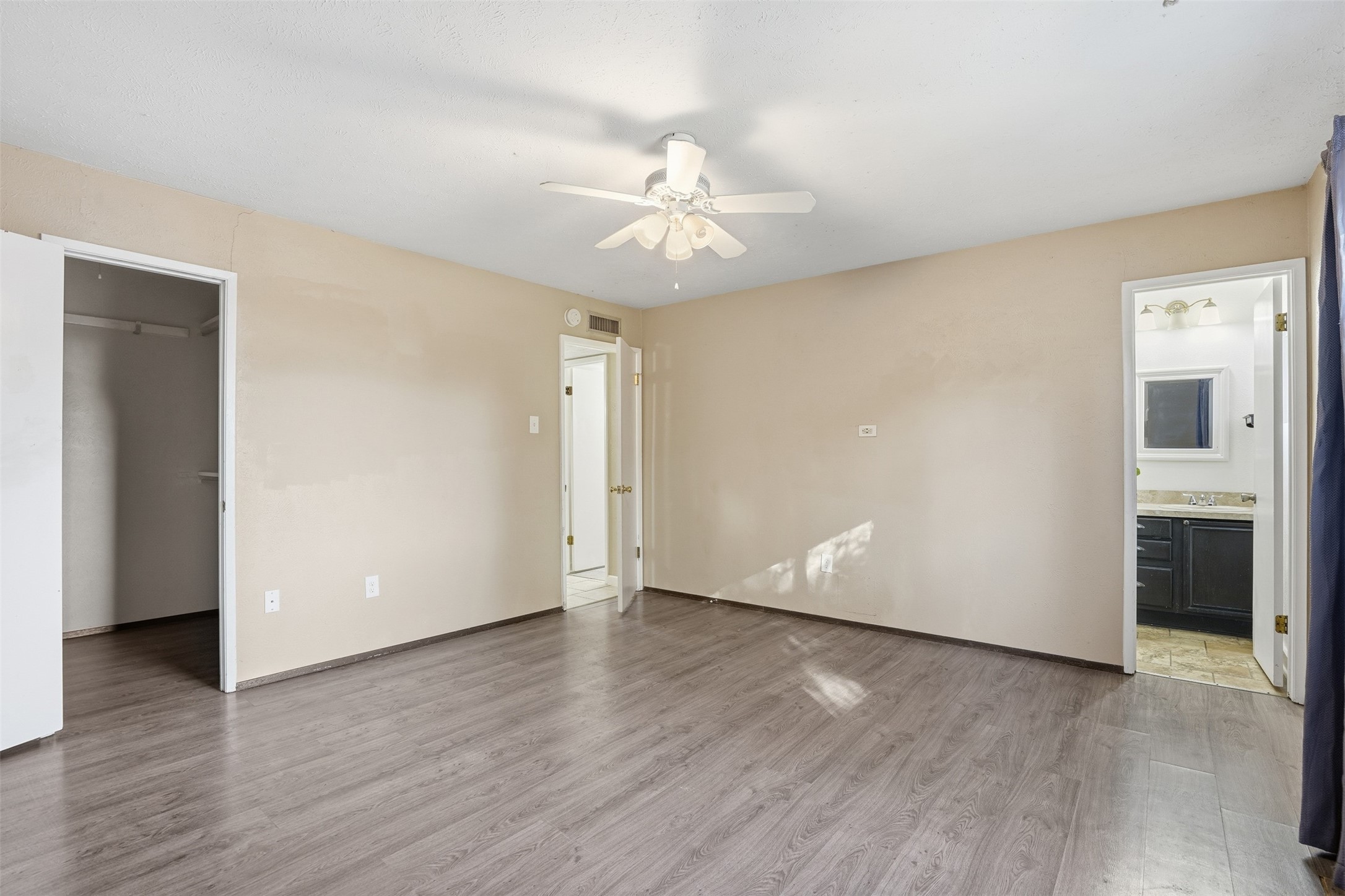 6520 Yarmouth Avenue North Richland Hills TX 76182