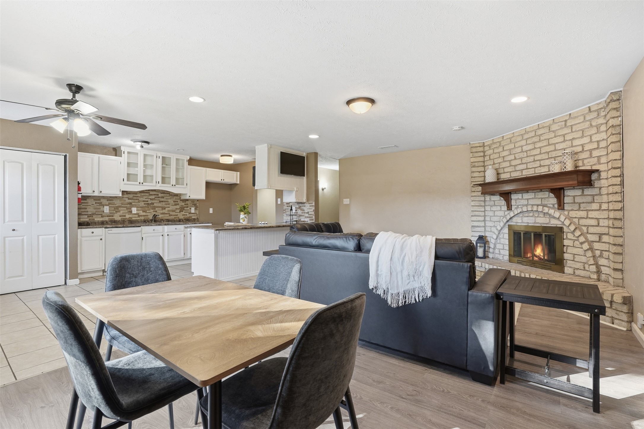 6520 Yarmouth Avenue North Richland Hills TX 76182