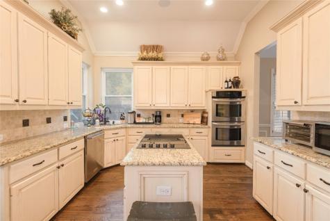 2902 Oakwood Court Mckinney TX 75072
