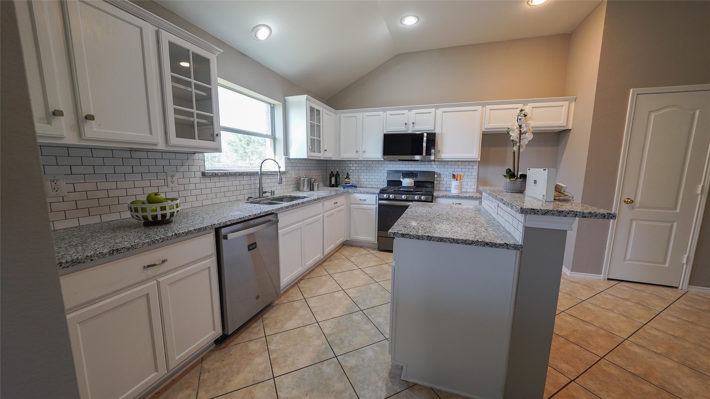620 Azalea Glenn Heights TX 75154