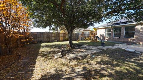 620 Azalea Glenn Heights TX 75154