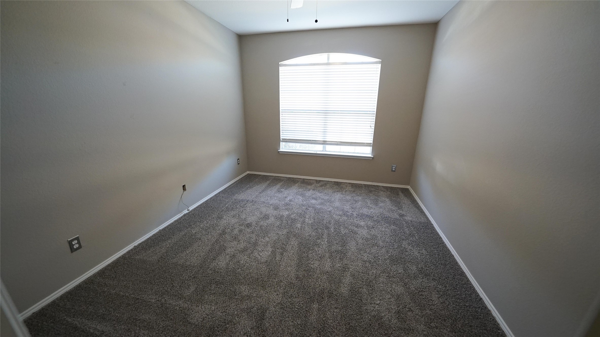 620 Azalea Glenn Heights TX 75154