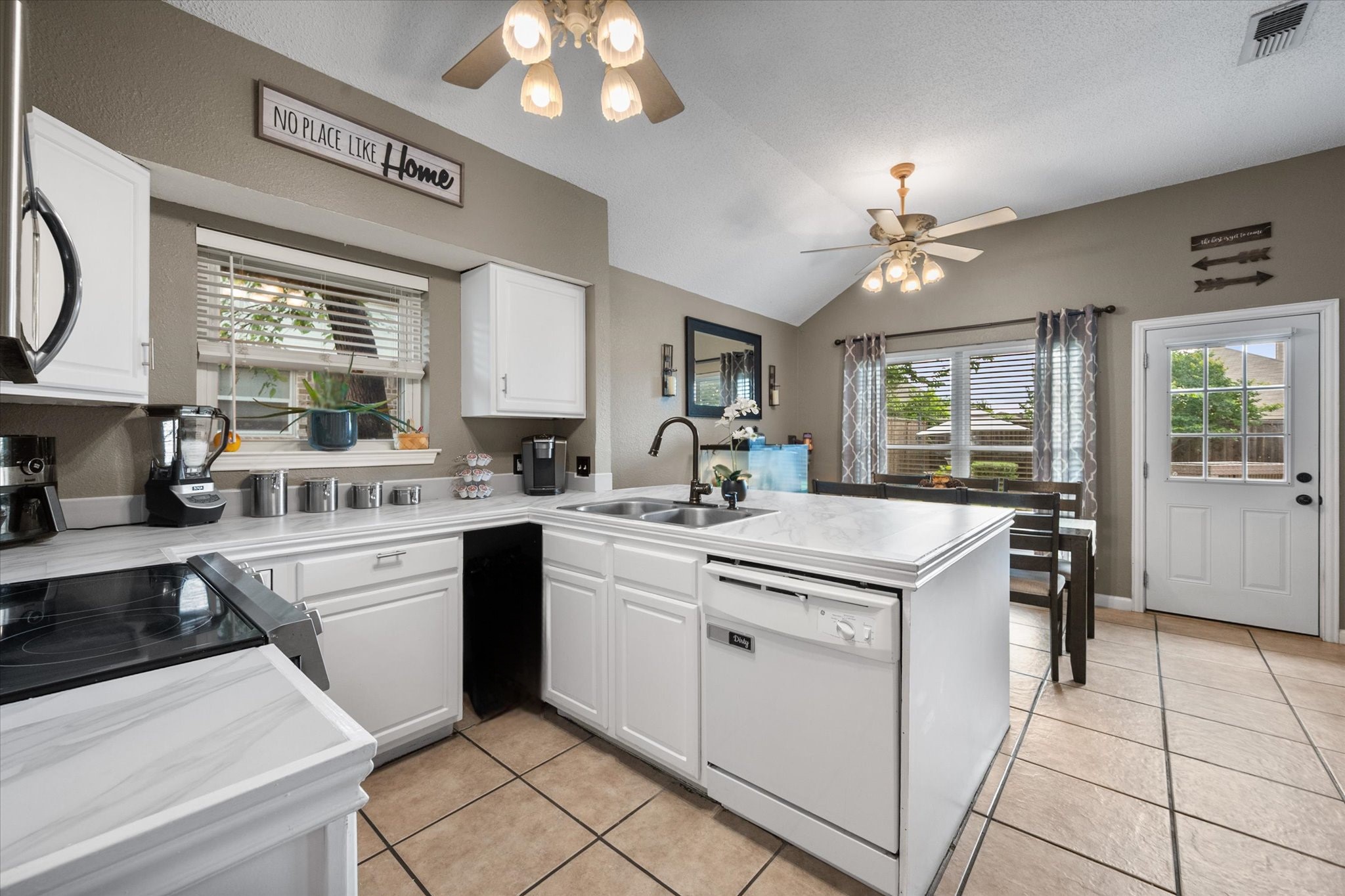 728 Saddle Road White Settlement TX 76108