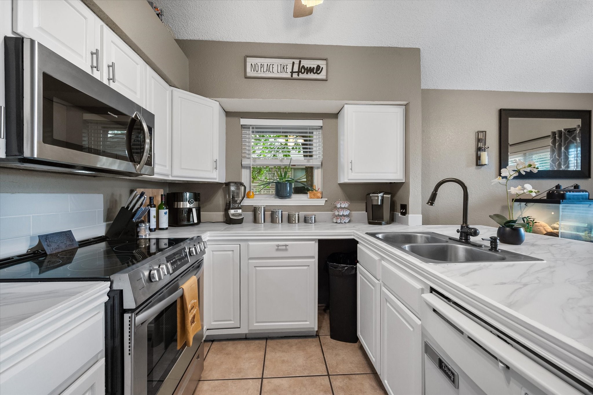 728 Saddle Road White Settlement TX 76108