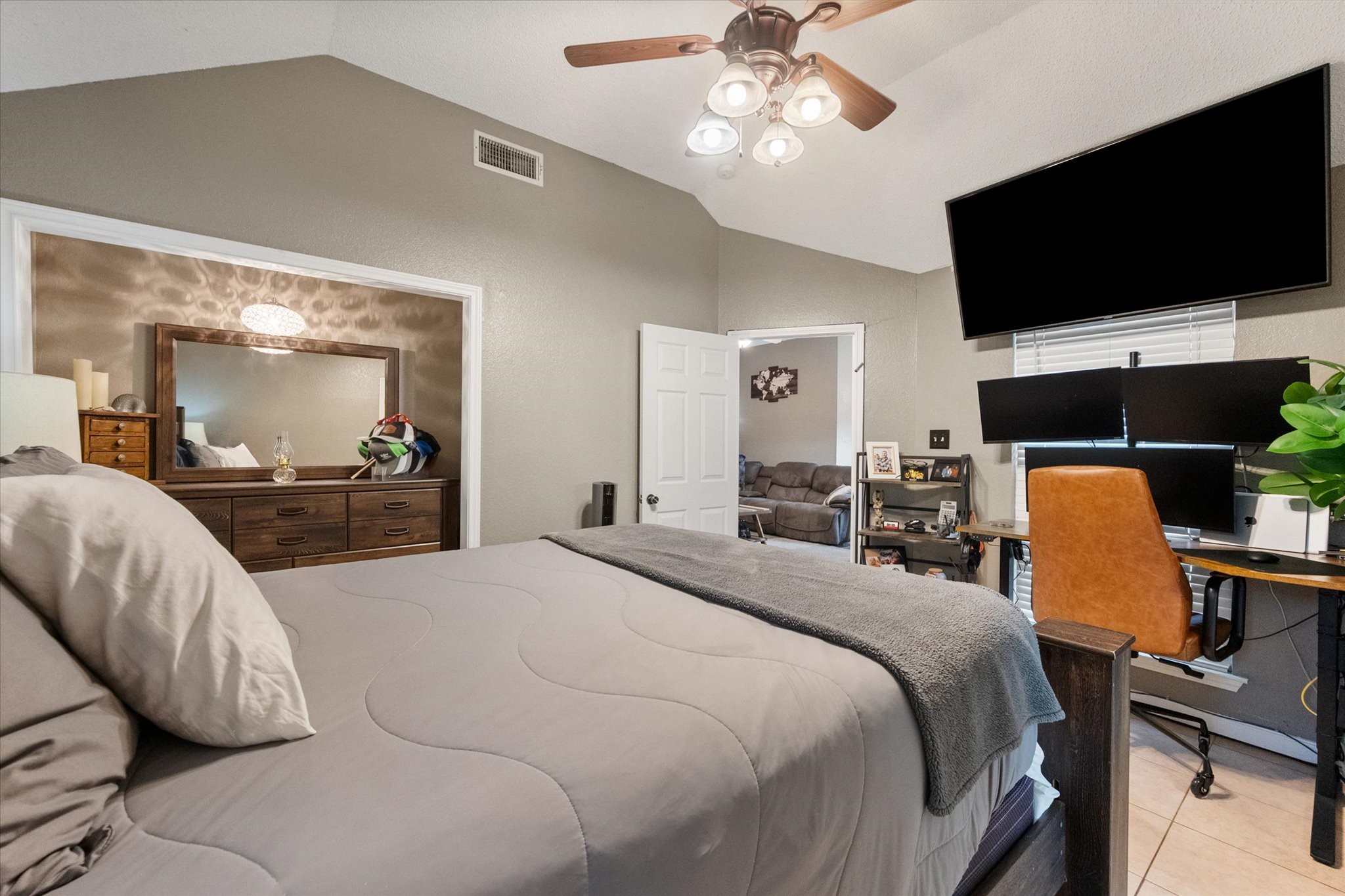 728 Saddle Road White Settlement TX 76108
