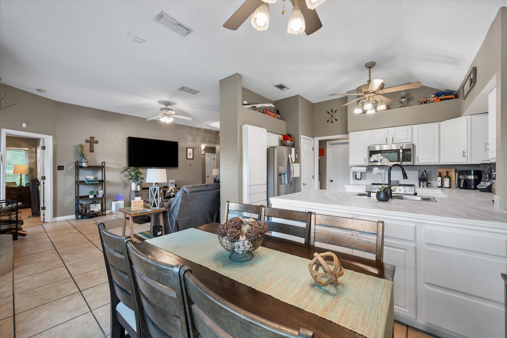728 Saddle Road White Settlement TX 76108