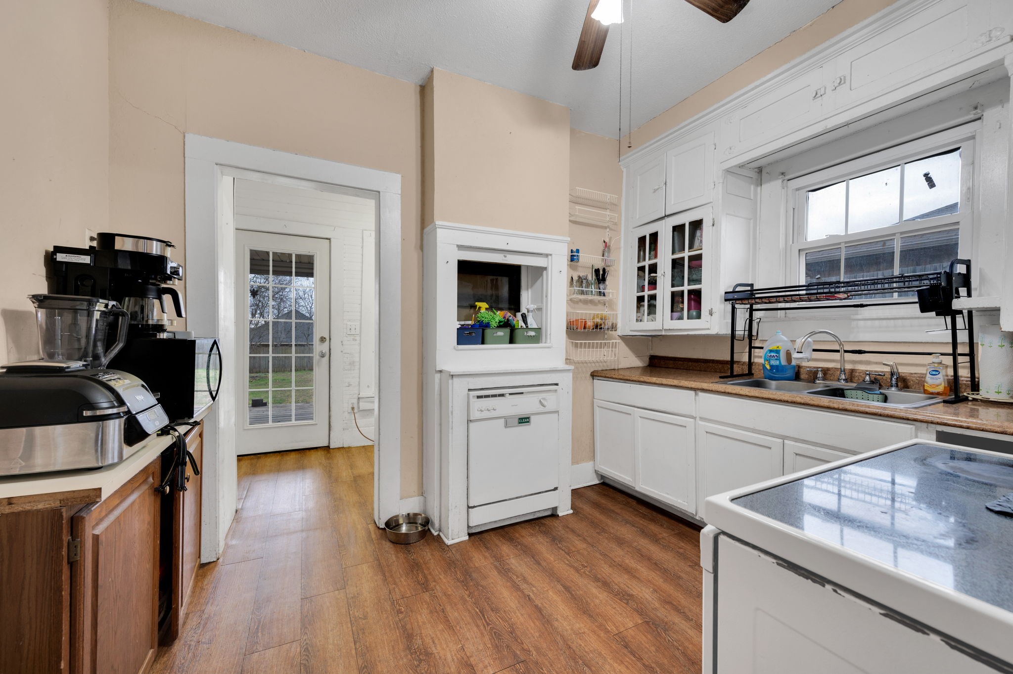 406 W 2nd Street Maypearl TX 76064