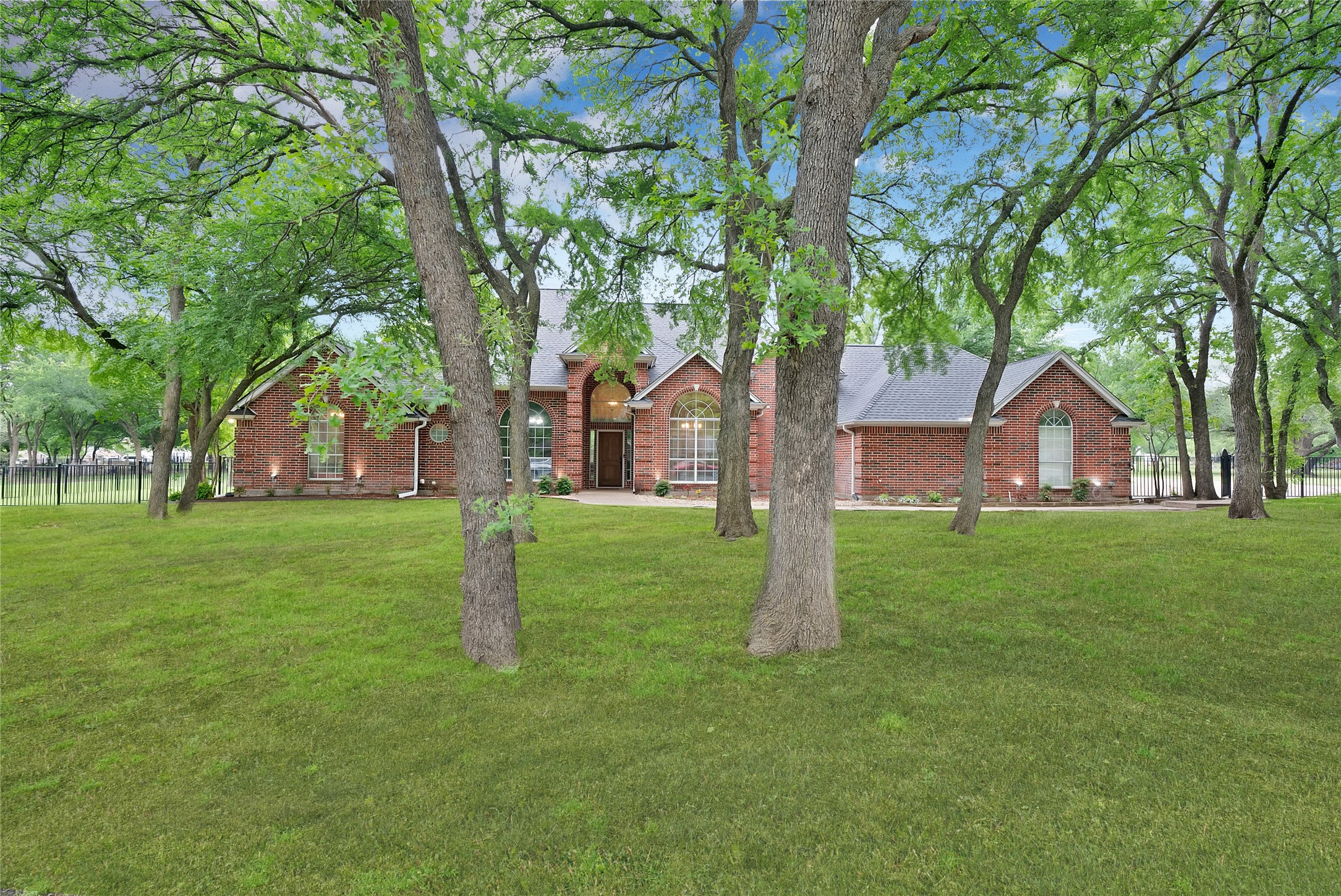 1507 Greenleaf Court Aledo TX 76008