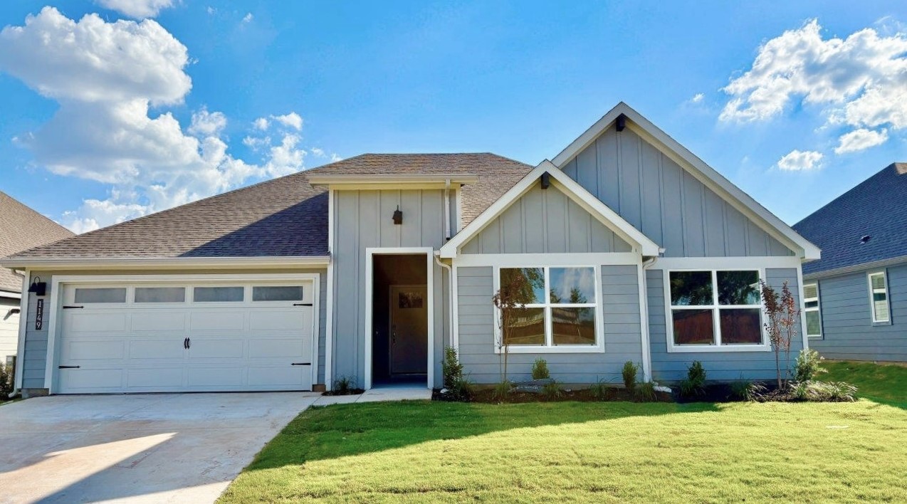 1149 Keystone Drive Granbury TX 76048