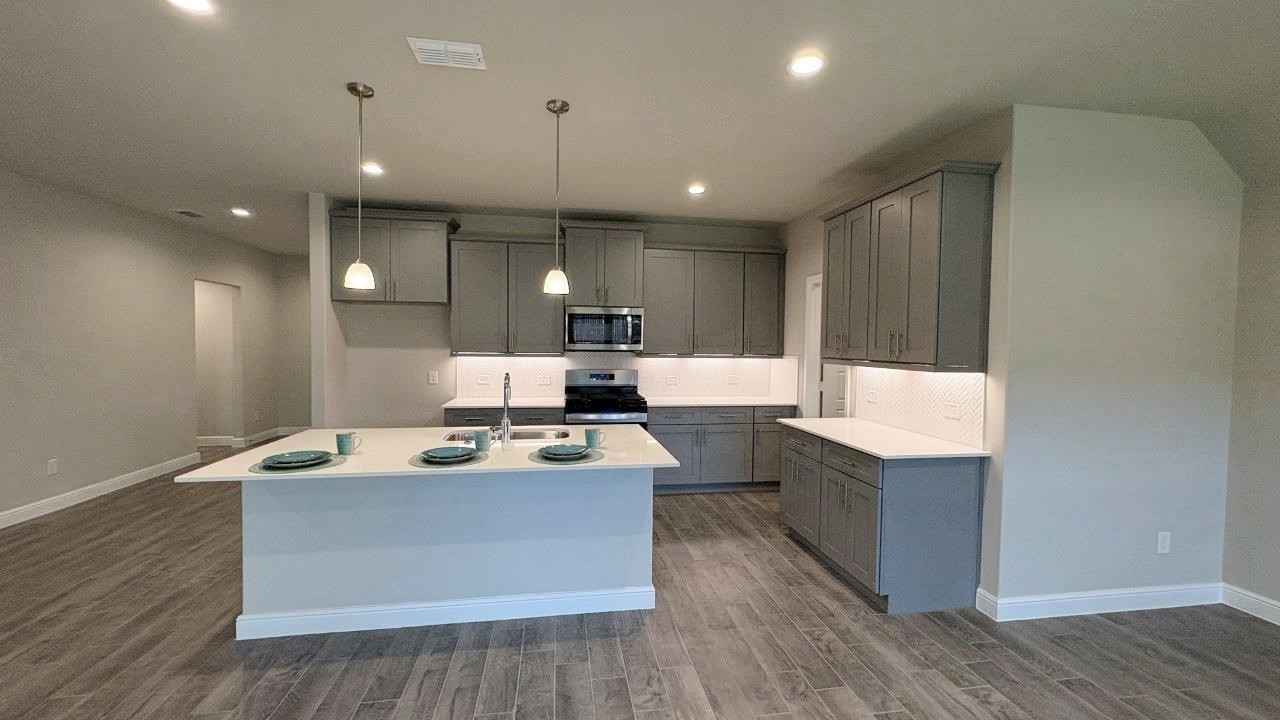 1149 Keystone Drive Granbury TX 76048