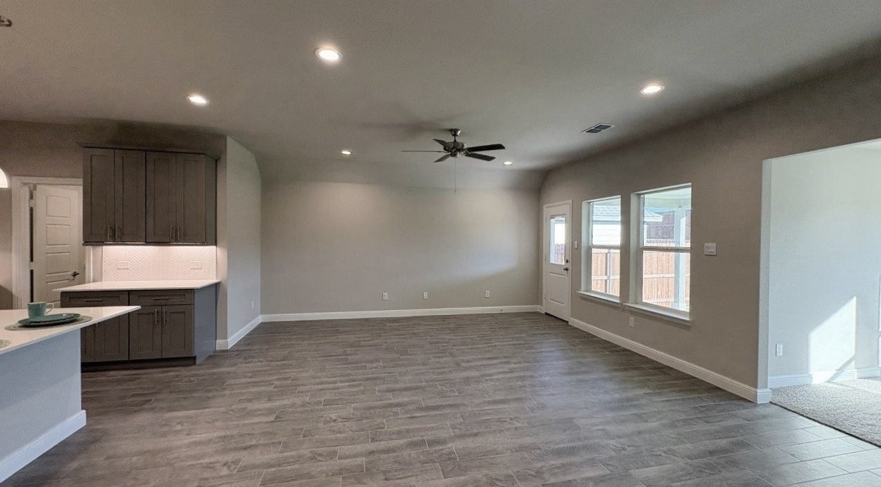 1149 Keystone Drive Granbury TX 76048
