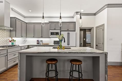 2253 Cardinal Boulevard Carrollton TX 75010