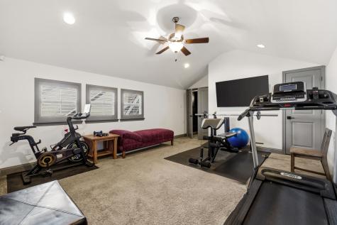2253 Cardinal Boulevard Carrollton TX 75010