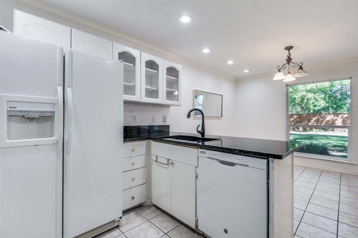 3271 Whitehall Drive Dallas TX 75229