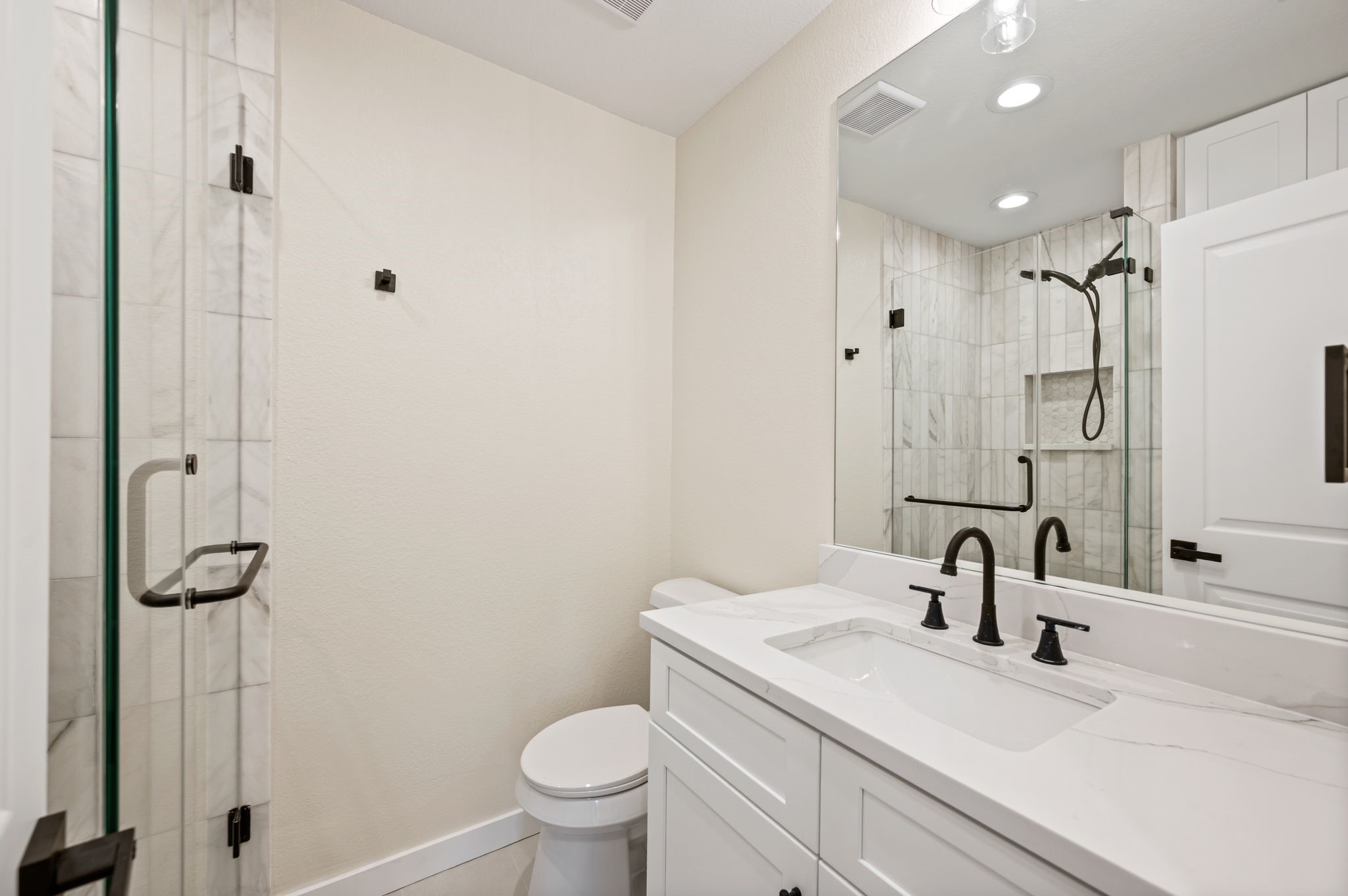 1934 Vista Oaks Drive Carrollton TX 75007