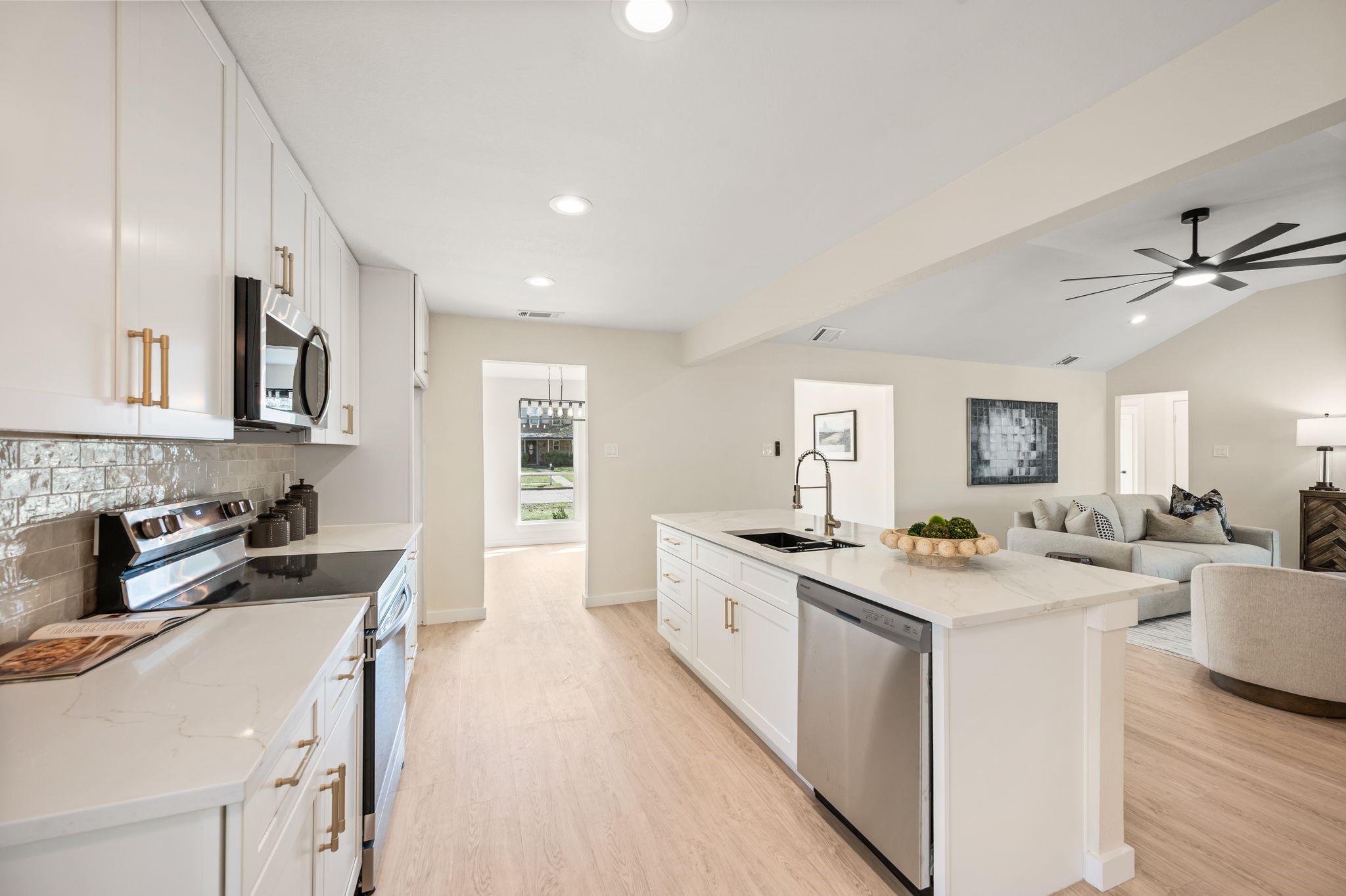 1934 Vista Oaks Drive Carrollton TX 75007