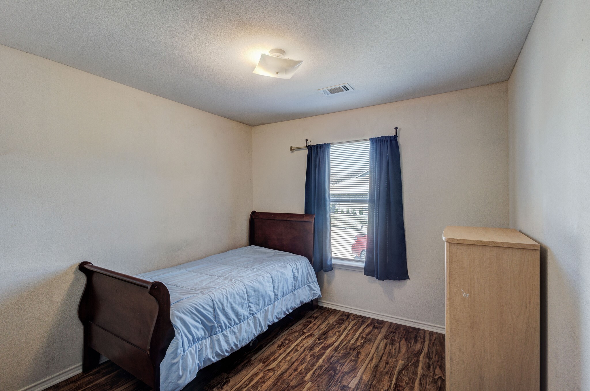5118 Wesley Chapel Lane Dallas TX 75236