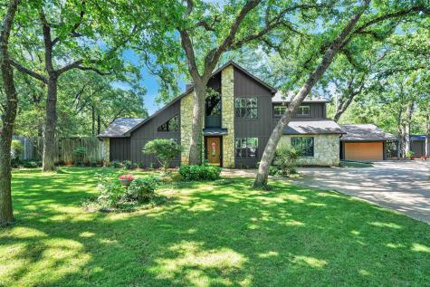 2415 Los Robles Street Grapevine TX 76051