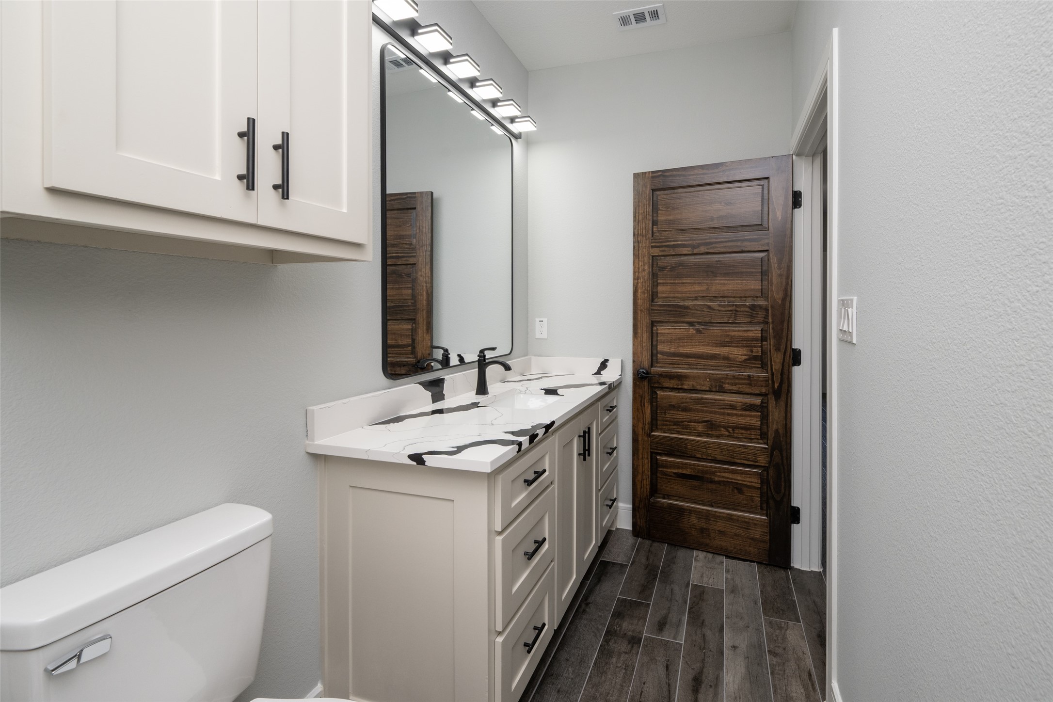 302 W Pine Street Whitewright TX 75491