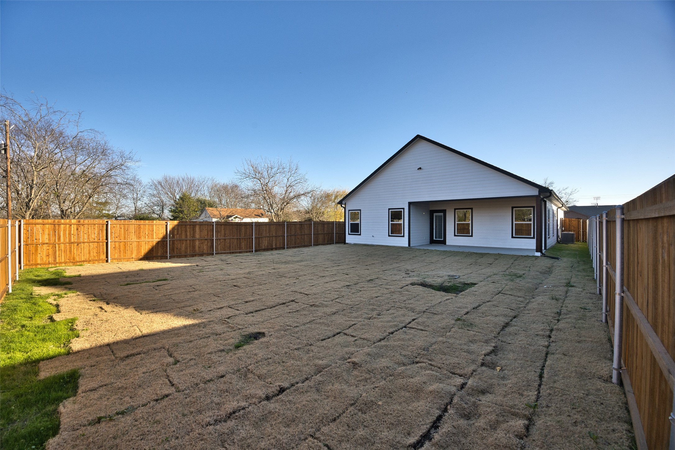 302 W Pine Street Whitewright TX 75491