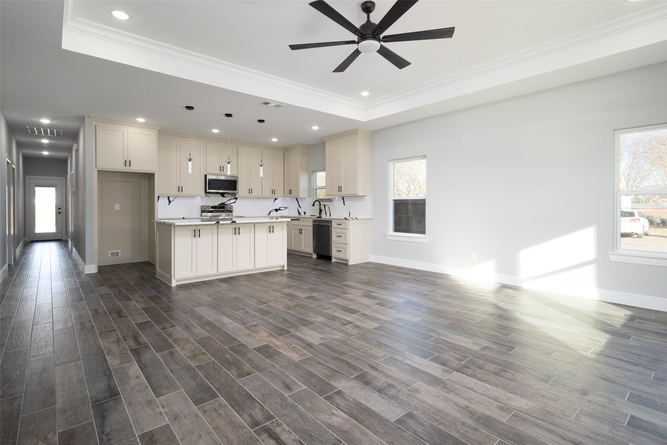 302 W Pine Street Whitewright TX 75491