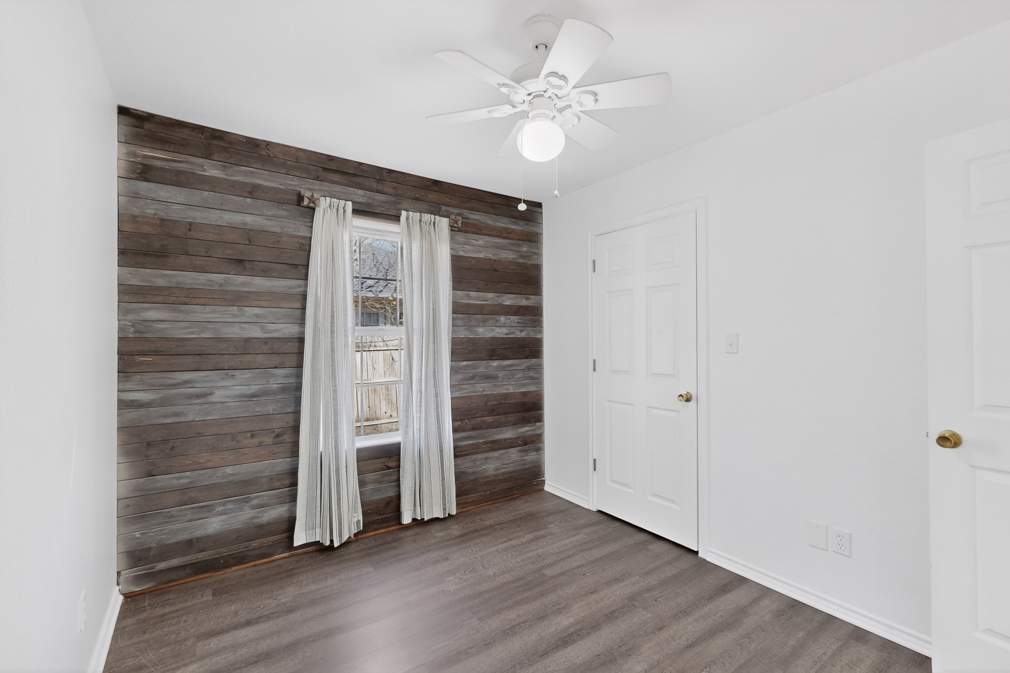 604 S Maxey Street Sherman TX 75090