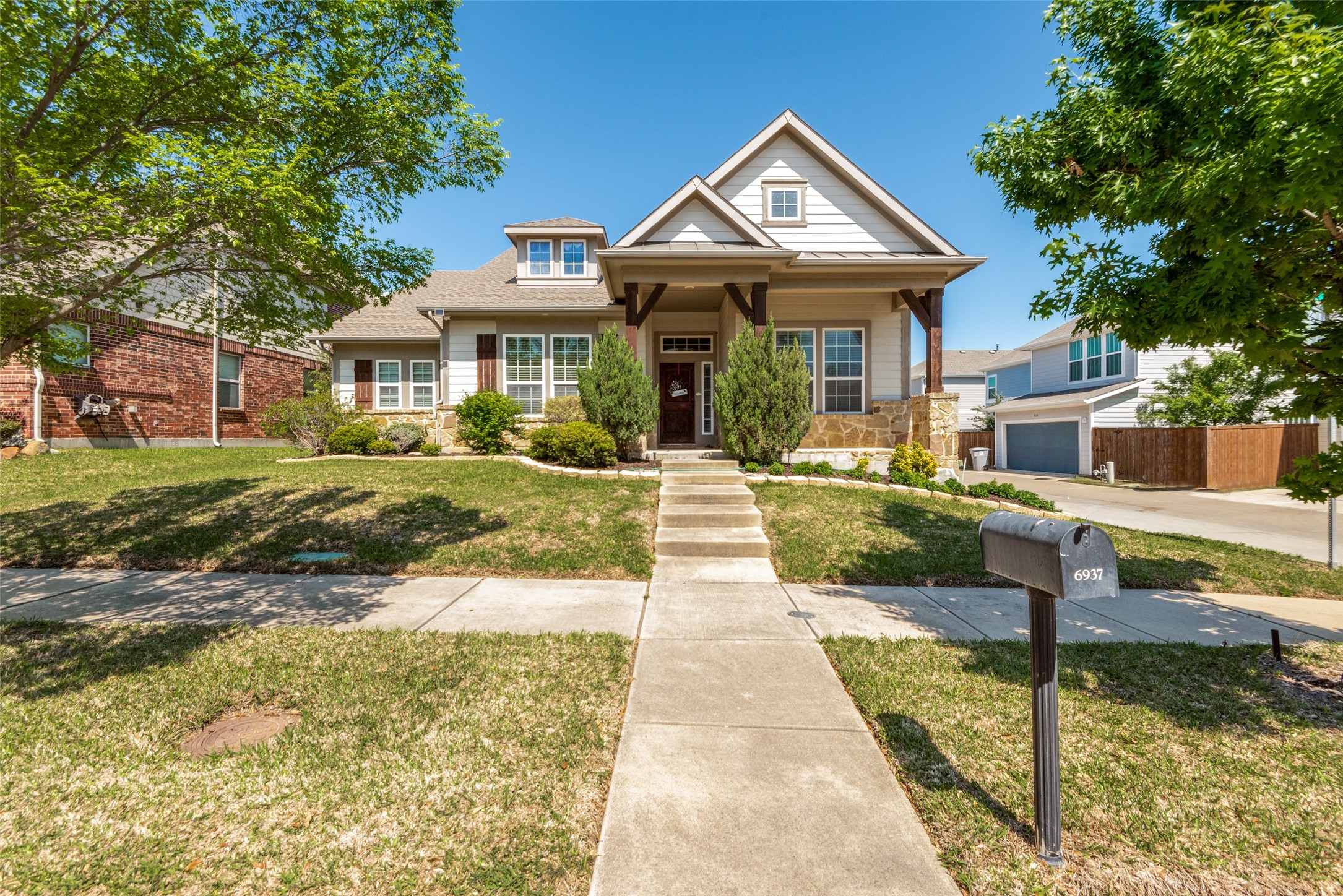 6937 Kingdom Estates Drive Dallas TX 75236