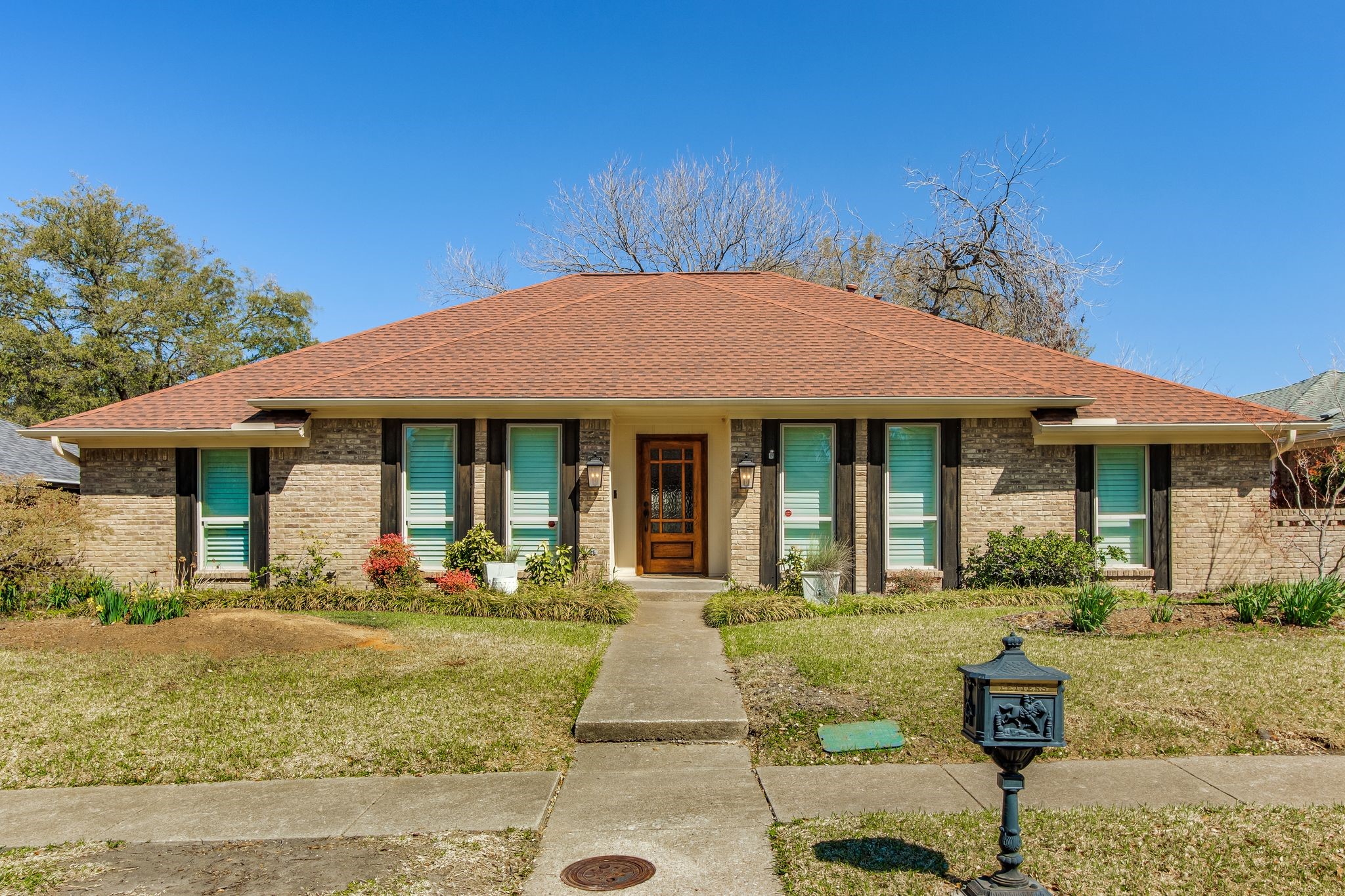 10205 Cimmaron Trail Dallas TX 75243