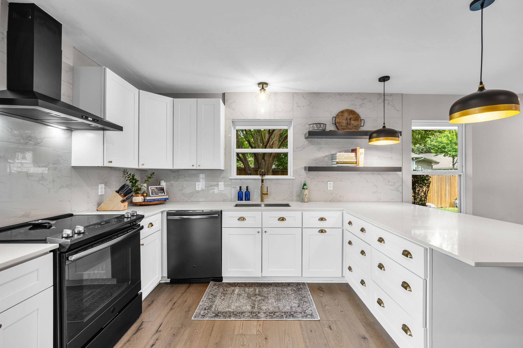 9536 Larchwood Drive Dallas TX 75238