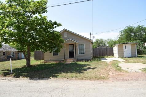 709 W 12th Street Coleman TX 76834