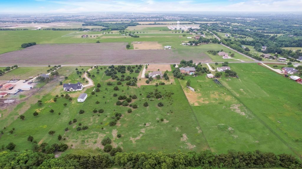 5855 County Road 408 Mckinney TX 75071