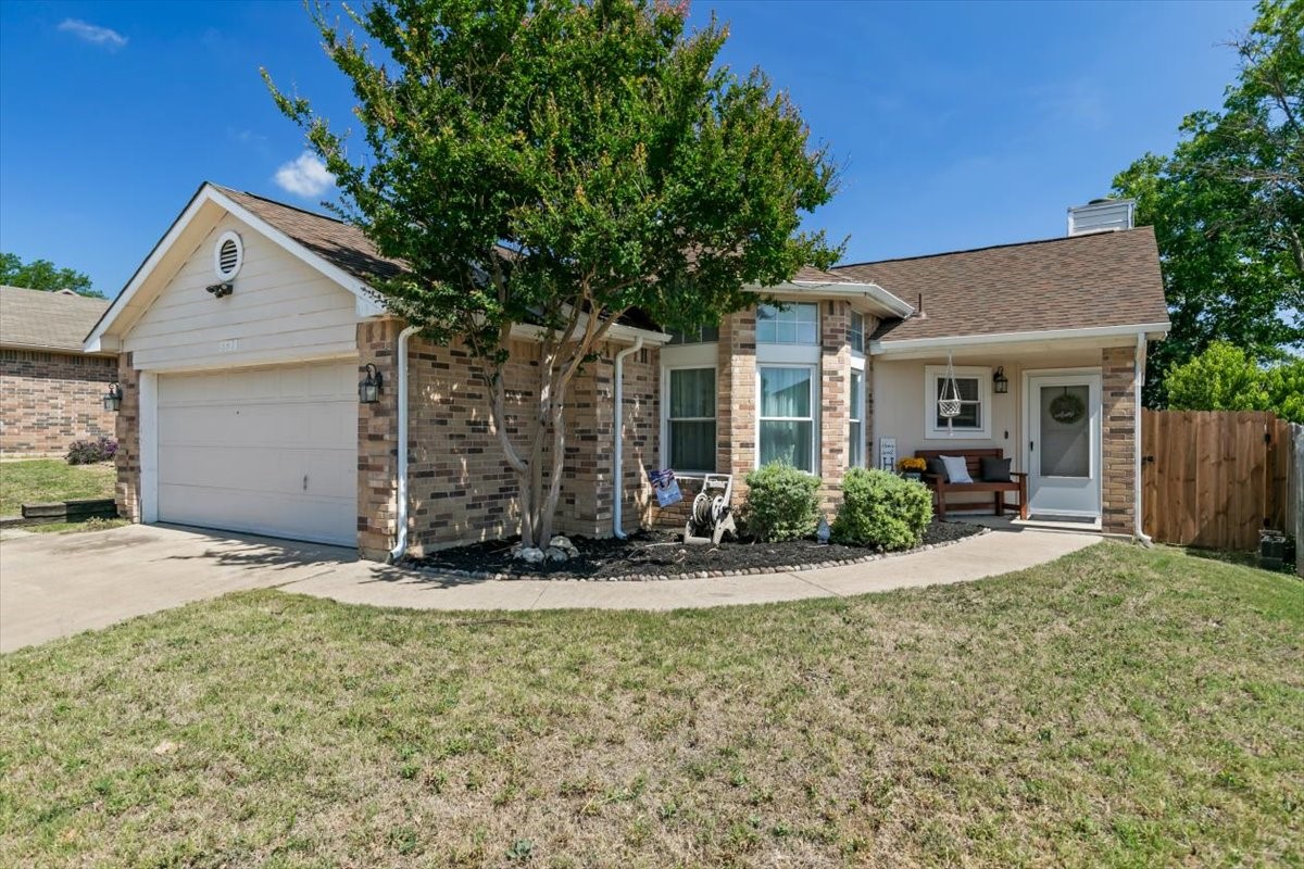 5528 Stone Meadow Lane Fort Worth TX 76179