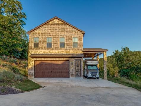 165 Cote D Azur Chico TX 76431