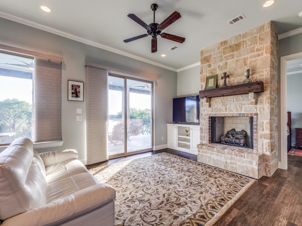 165 Cote D Azur Chico TX 76431