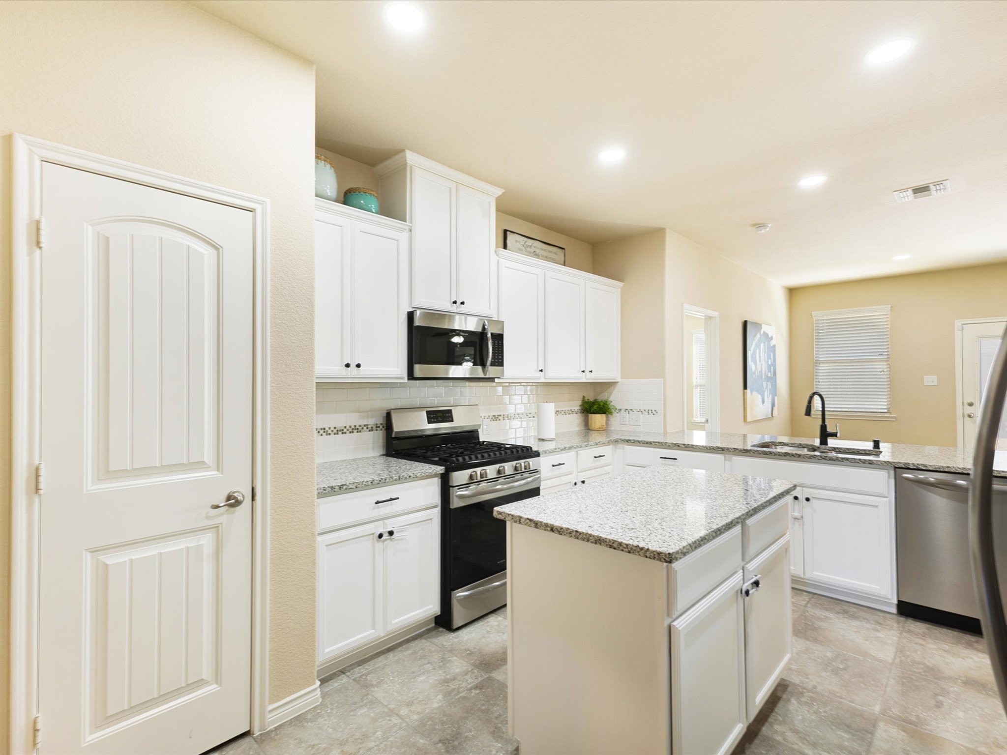 2109 Lake Hawthorne Trail Little Elm TX 75068