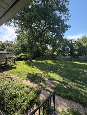 203 E Dallas Street Hutchins TX 75141