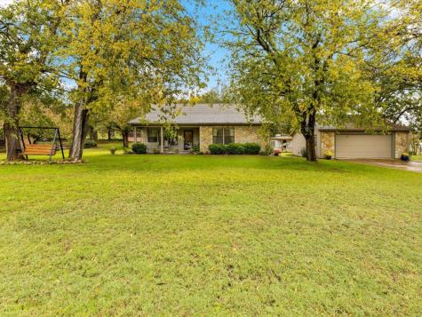 2810 Caraway Street Granbury TX 76048