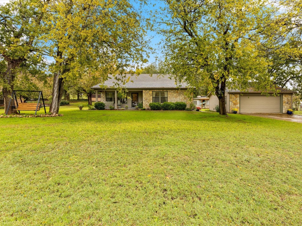 2810 Caraway Street Granbury TX 76048