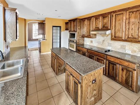 2715 Magellan Grand Prairie TX 75054