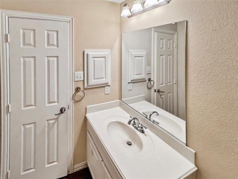 2715 Magellan Grand Prairie TX 75054