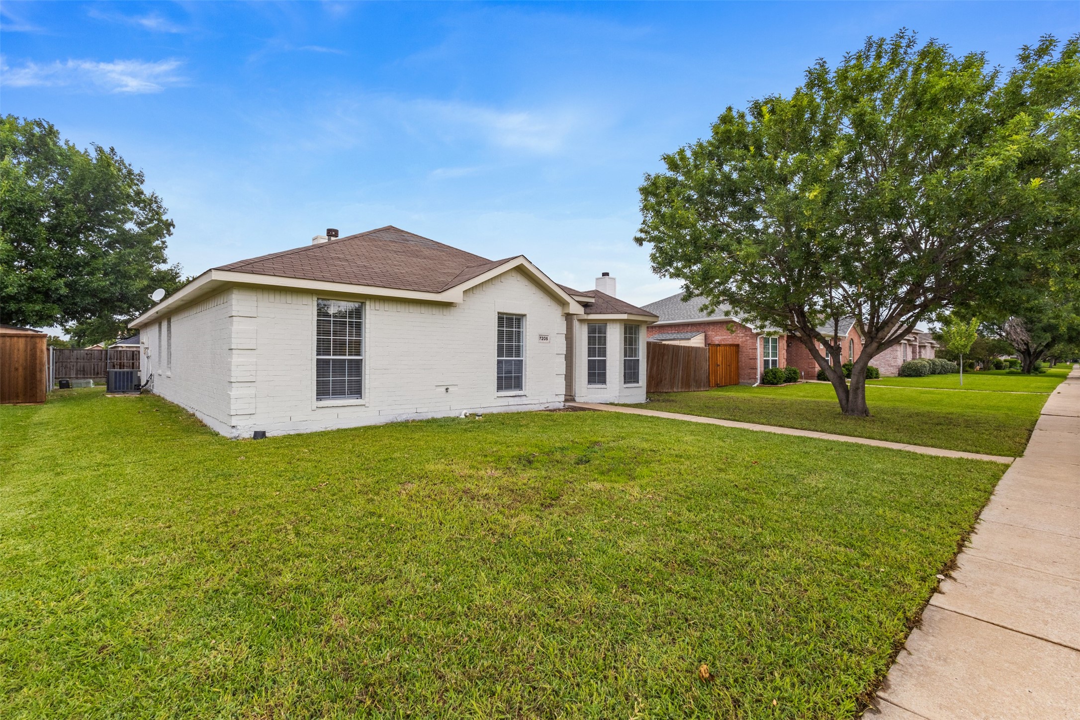 7205 Airline Drive Rowlett TX 75089