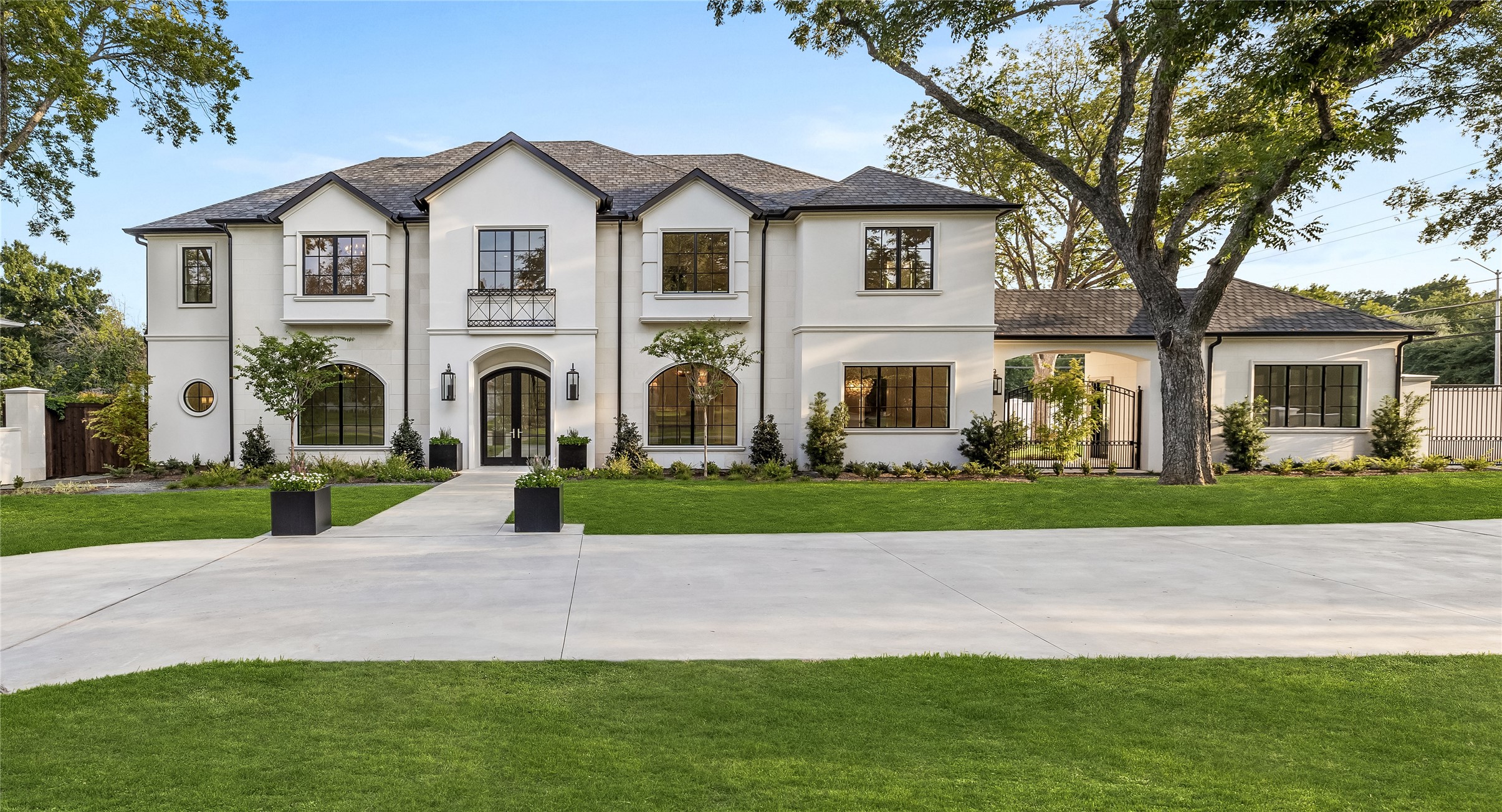 4206 Woodfin Drive Dallas TX 75220