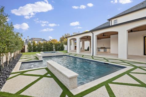 4206 Woodfin Drive Dallas TX 75220